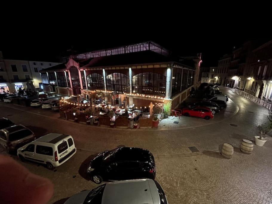 Vue Sur La Place Des Halles, Art Apparts Beziers Exterior photo