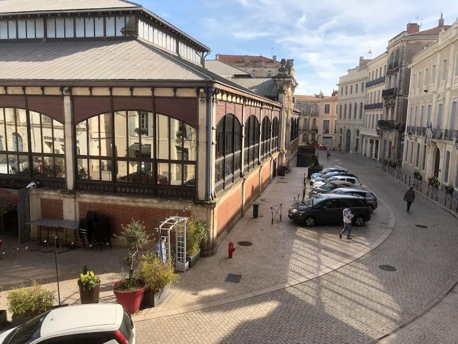 Vue Sur La Place Des Halles, Art Apparts Beziers Exterior photo